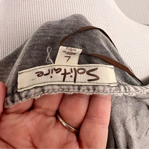 Solitaire Embroidered Sleeve Top A5 - Picture 5 of 7